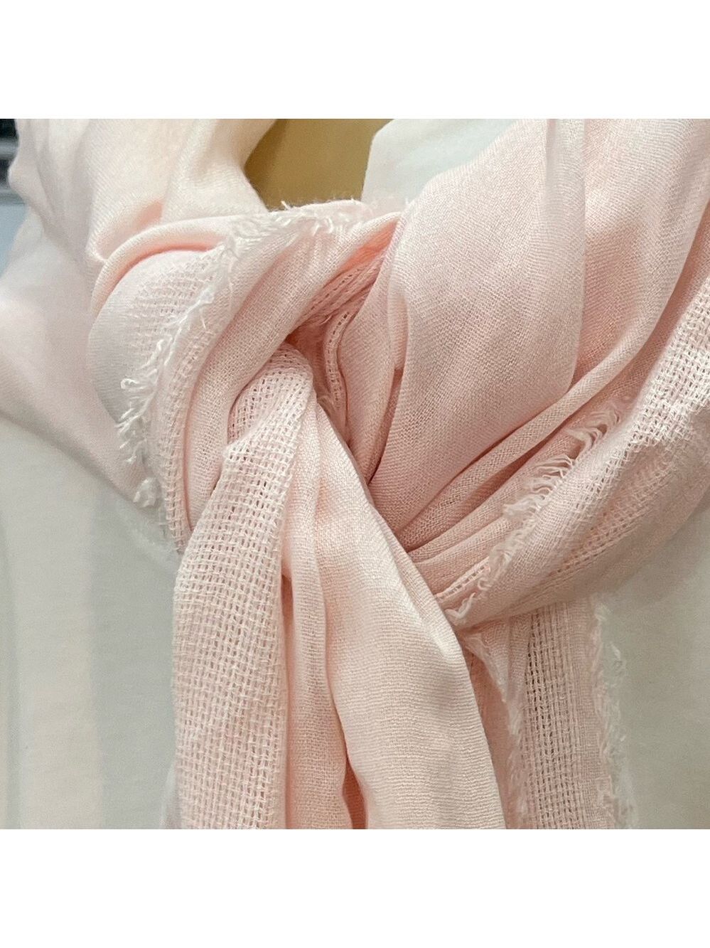 NWT Nordstrom Rack Pink Spring/Summer Scarf - Picture 3 of 8